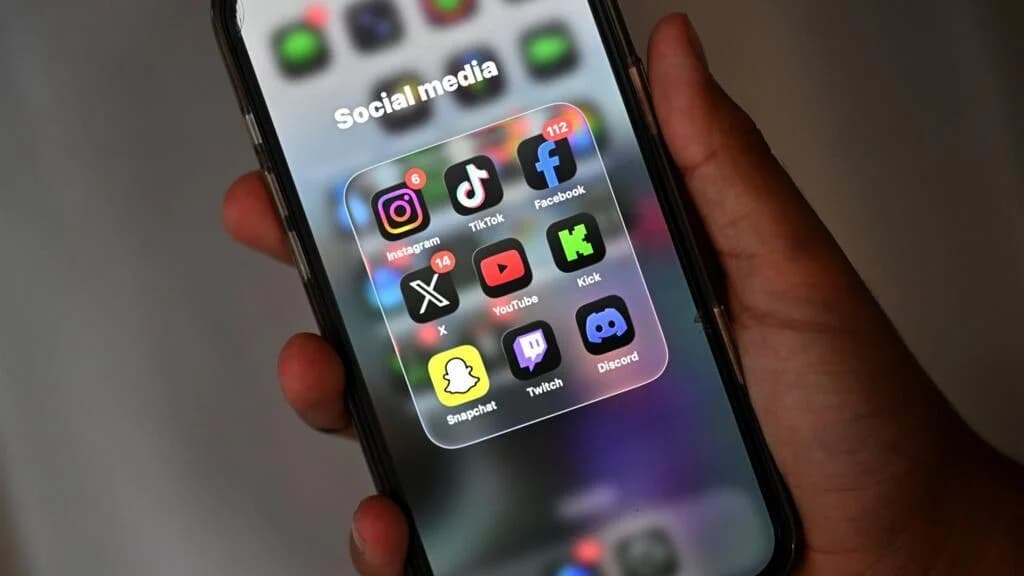 New Zealand to Ban Social Media Use for Children Under 16